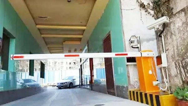 《智能云停車系統(tǒng)》進(jìn)出共道是如何實現(xiàn)的？